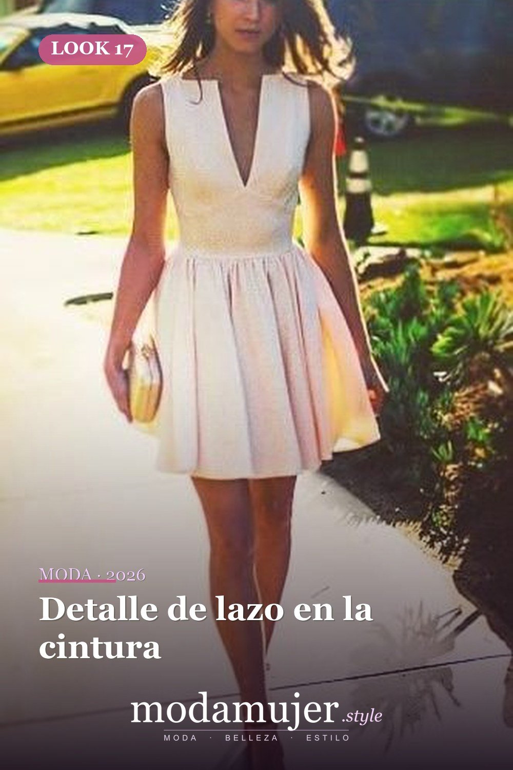 Detalle de lazo en la cintura — 30 diseños de vestidos de graduación blancos para chicas con estilo