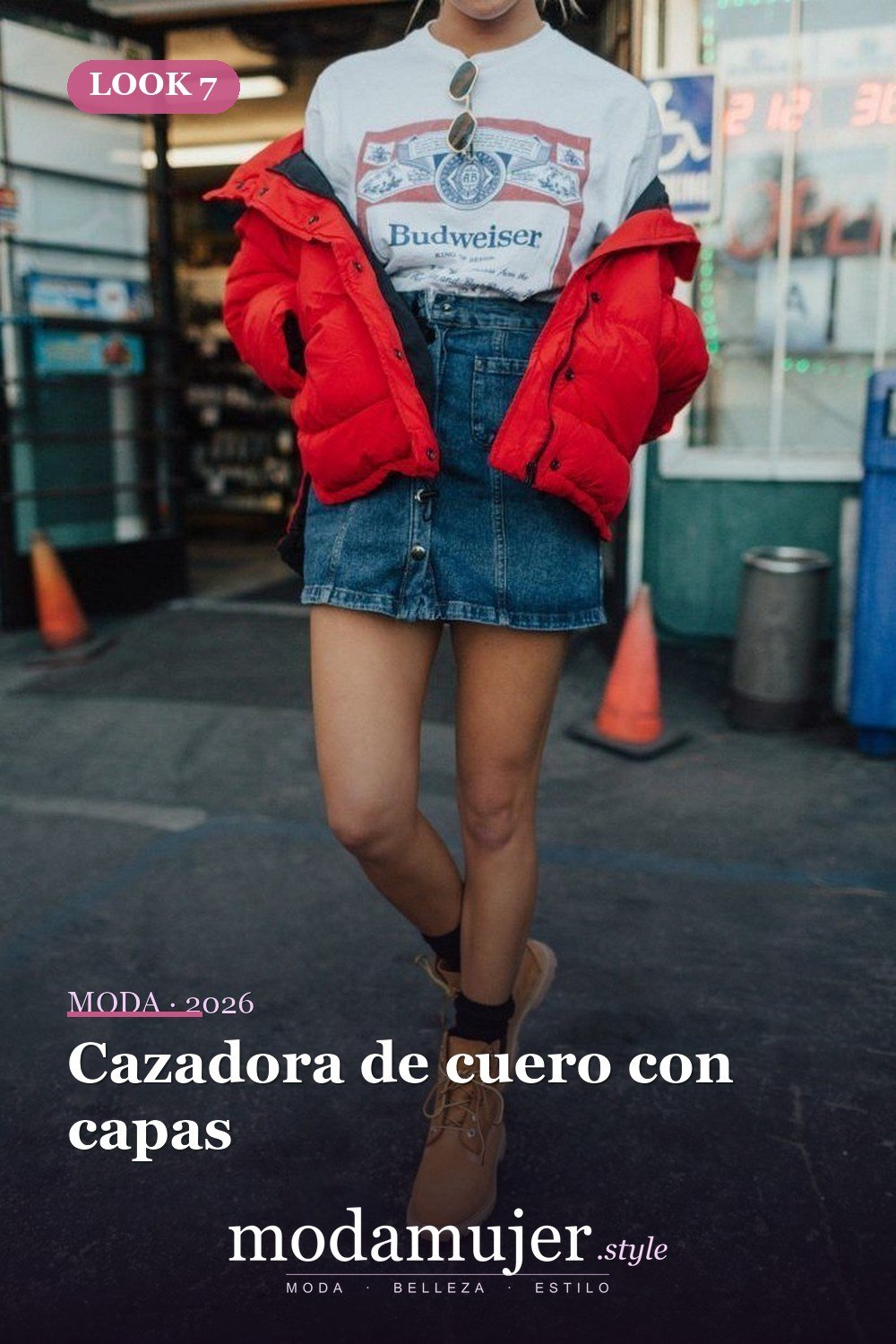 Cazadora de cuero con capas — 30 ideas de moda urbana de invierno para mujer en 2026
