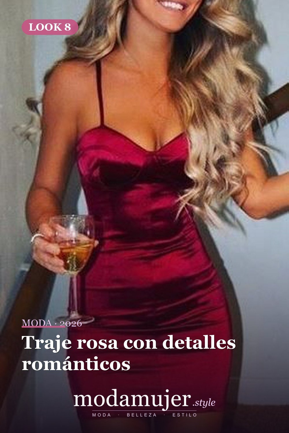 Traje rosa con detalles románticos — 30 ideas encantadoras de trajes de San Valentín para damas y niños
