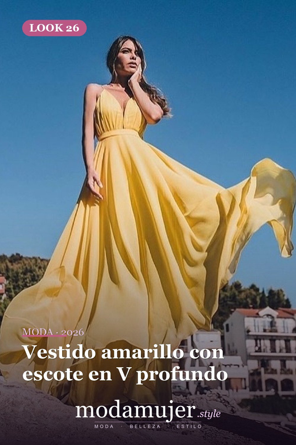 Vestido amarillo con escote en V profundo — 30 largos vestidos amarillos cómodos para esta primavera