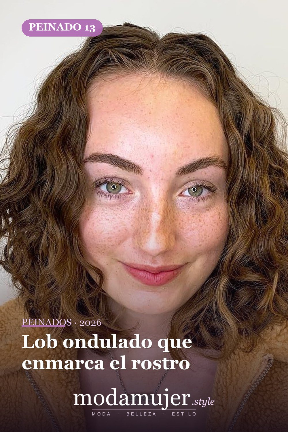Lob ondulado que enmarca el rostro — 30 mejores peinados para grandes frentes que definitivamente funcionan