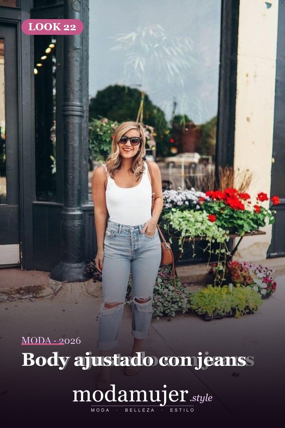 Body ajustado con jeans — 34 conjuntos casuales de verano para mujeres con pantalones vaqueros