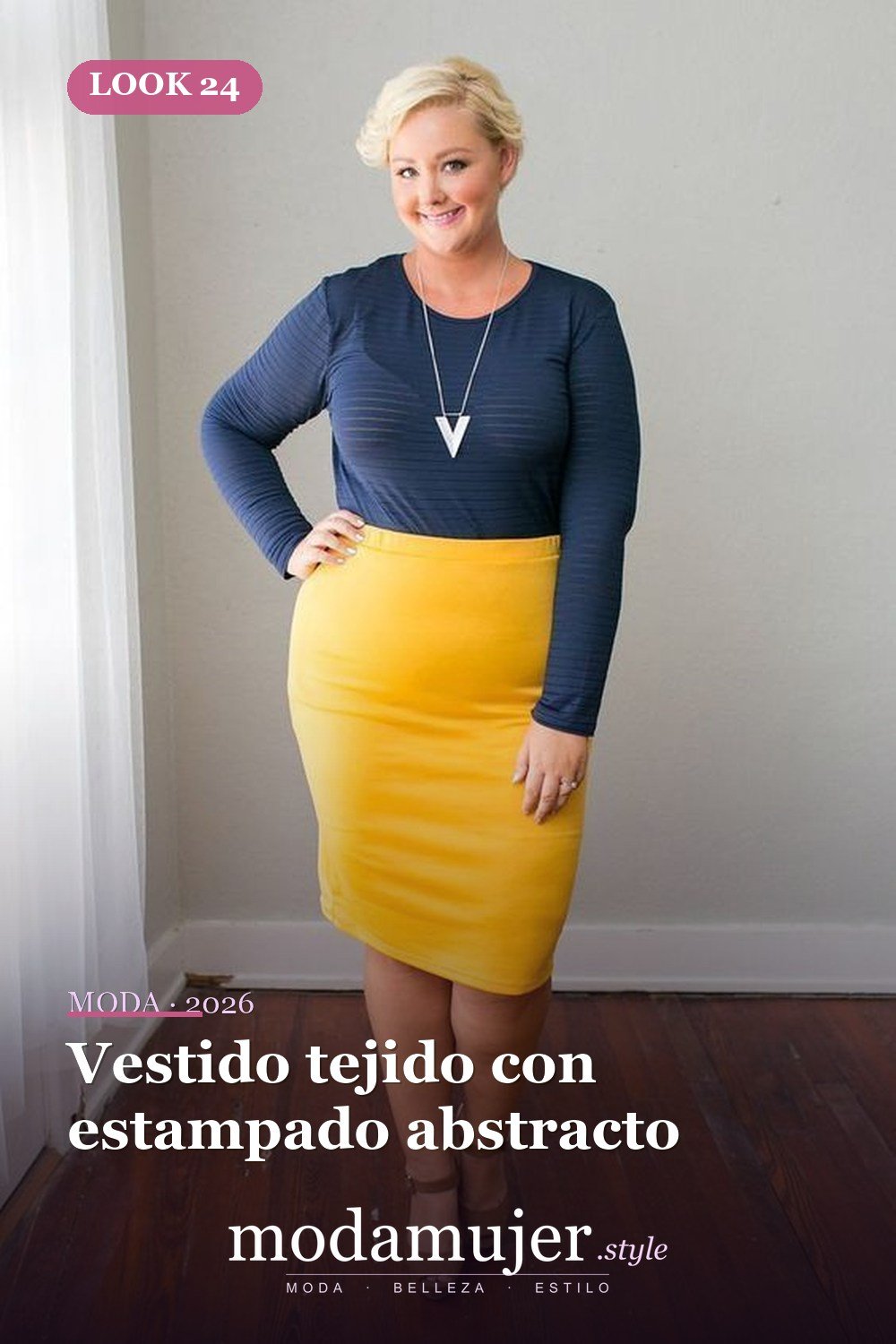 Vestido tejido con estampado abstracto — 35 ideas de trajes casuales de primavera para mujeres de talla grande