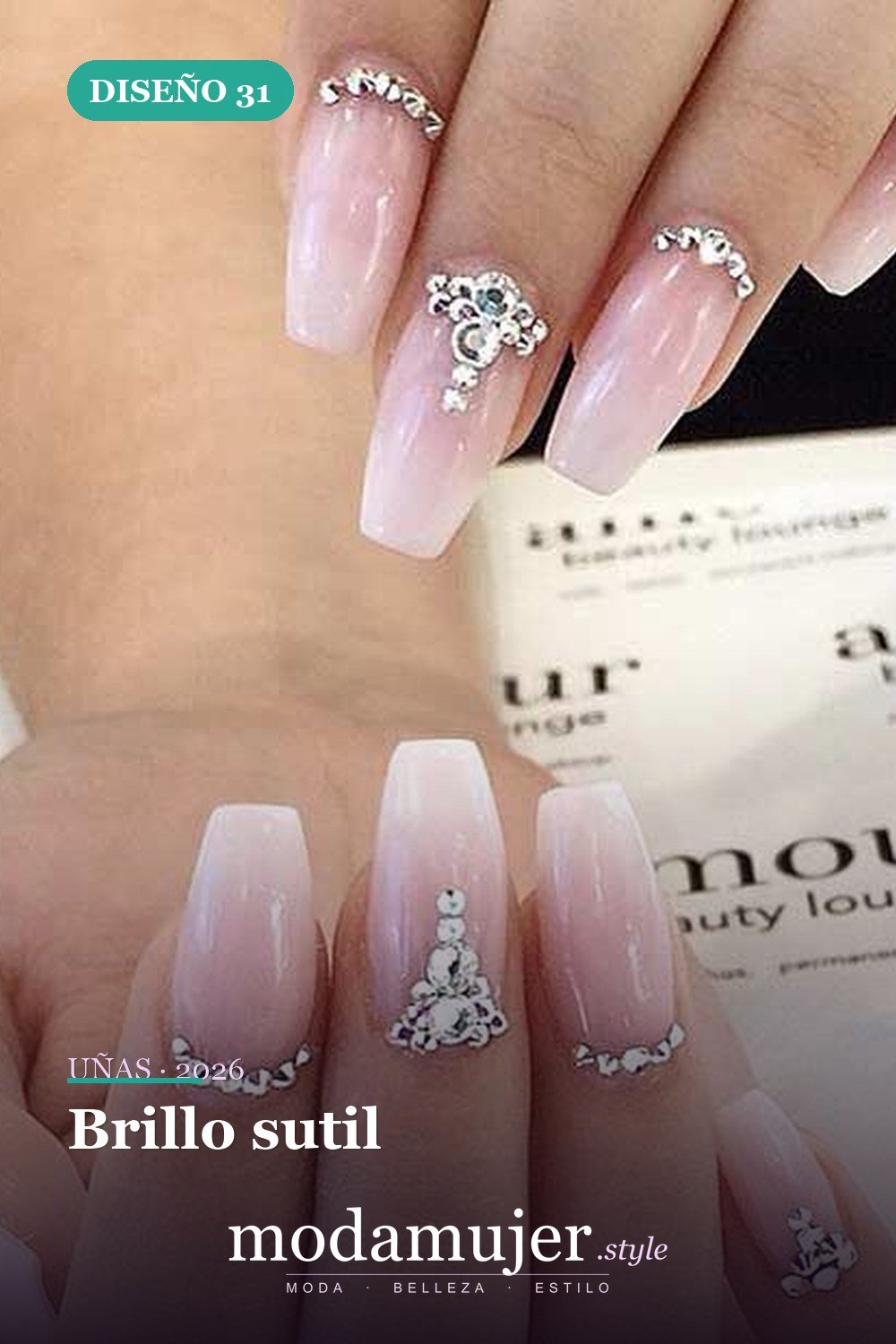 Brillo sutil — 35 ideas de uñas de boda glamorosas para 2026: los mejores diseños de novia