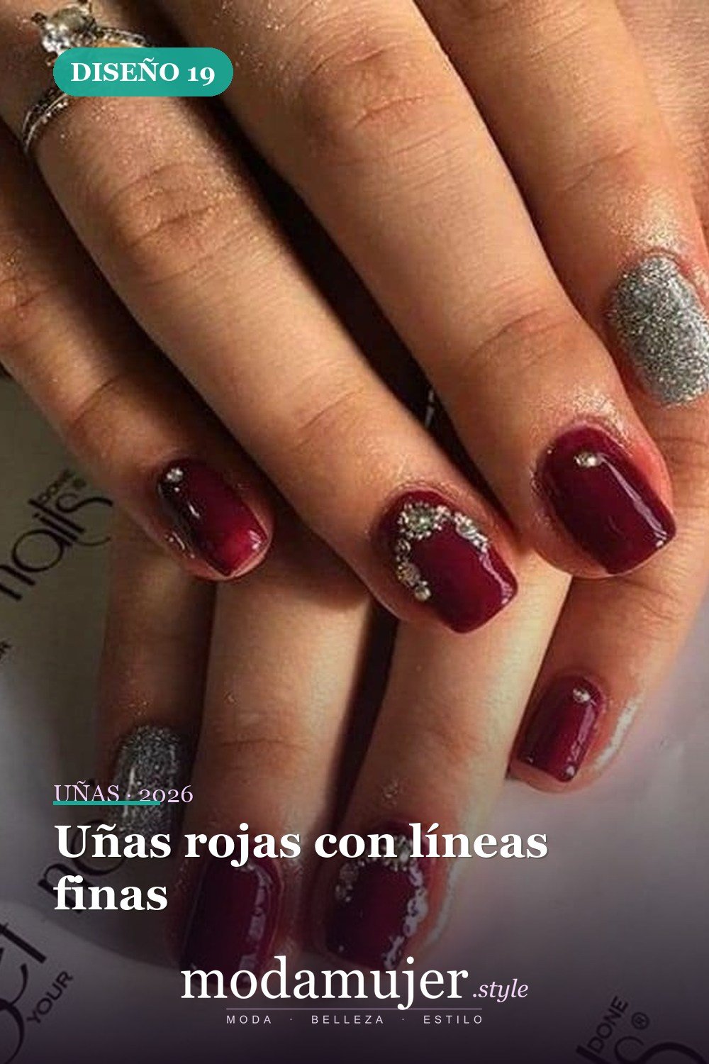 Uñas rojas con líneas finas — 35 ideas extraordinarias de tendencias de uñas rojas para 2026