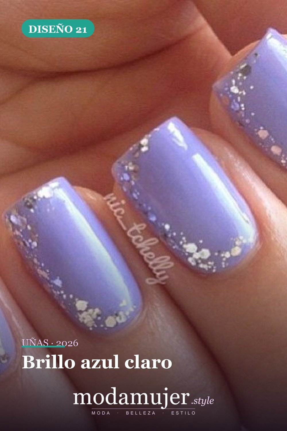 Brillo azul claro — 35 increíbles diseños de uñas con brillo para 2026