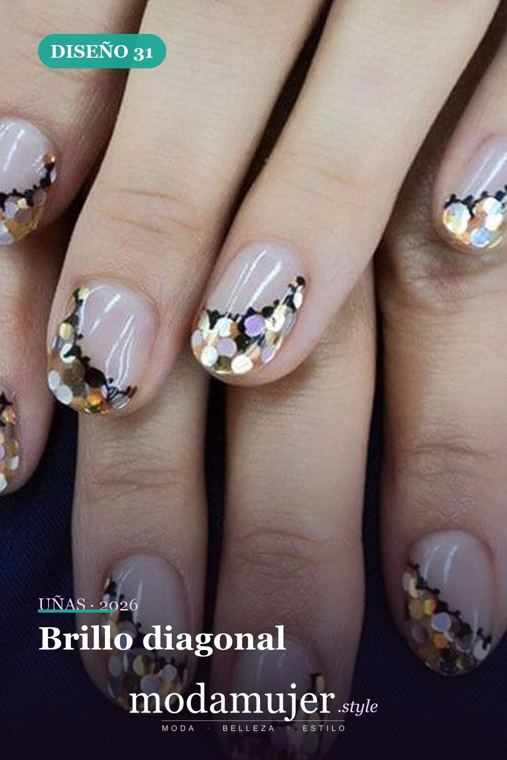 Brillo diagonal — 35 increíbles diseños de uñas con brillo para 2026