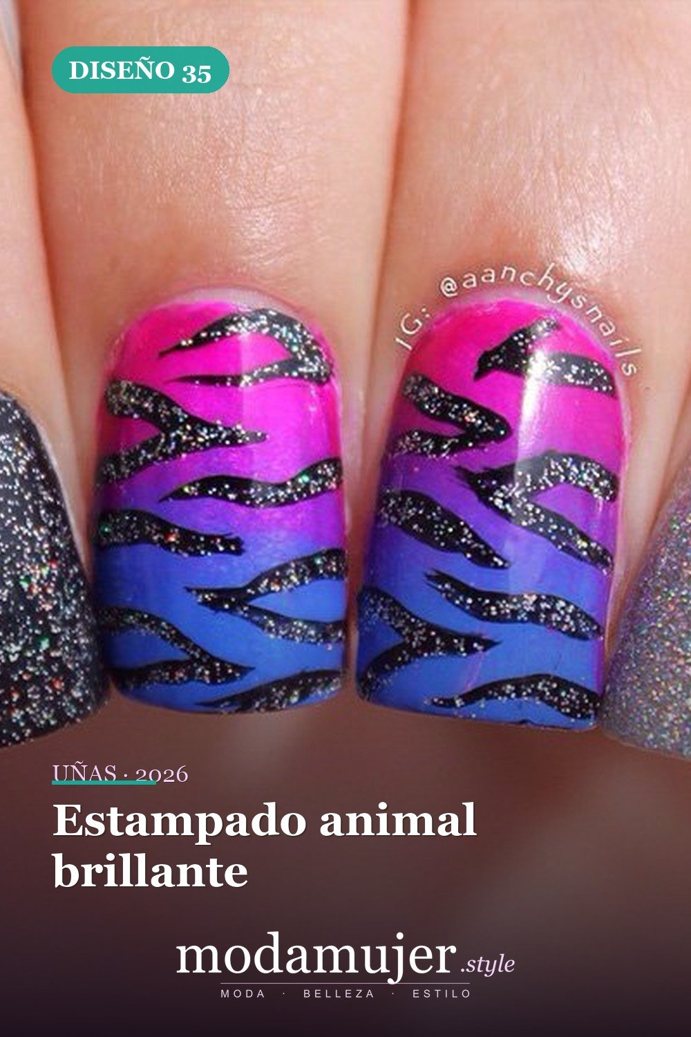 Estampado animal brillante — 35 increíbles diseños de uñas con brillo para 2026