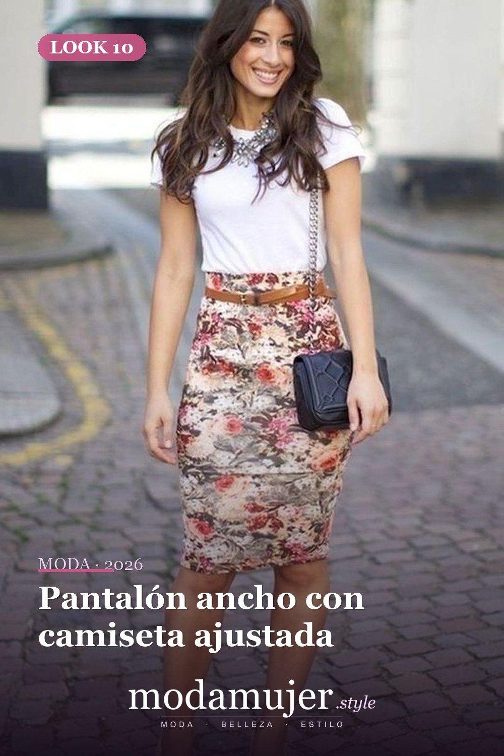 Pantalón ancho con camiseta ajustada — 35 ideas de trajes casuales populares este verano