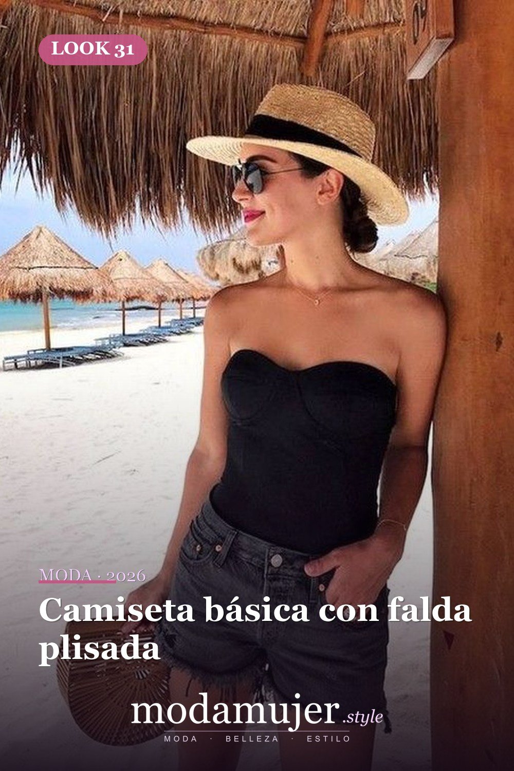 Camiseta básica con falda plisada — 35 ideas de trajes casuales populares este verano