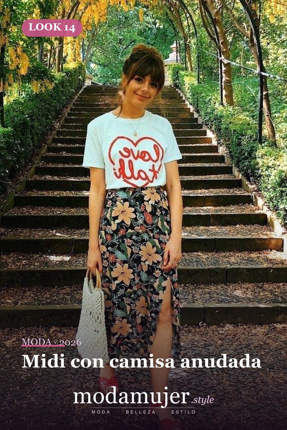 Midi con camisa anudada — 35 trajes casuales de primavera para mujer con faldas midi