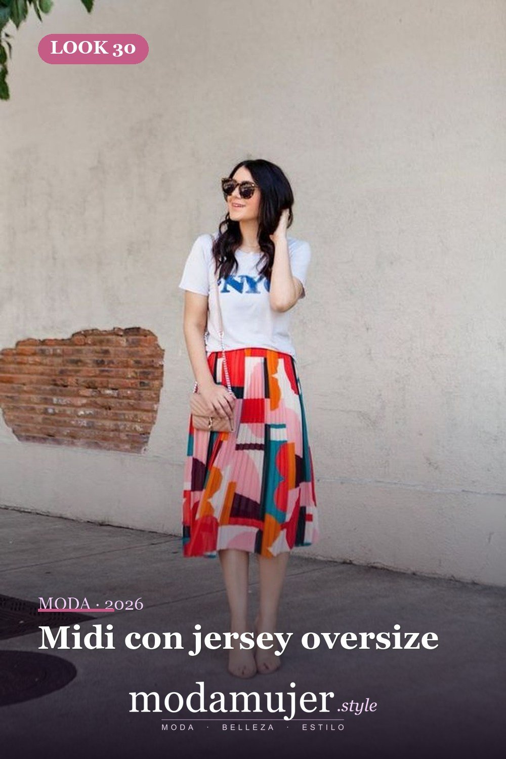 Midi con jersey oversize — 35 trajes casuales de primavera para mujer con faldas midi