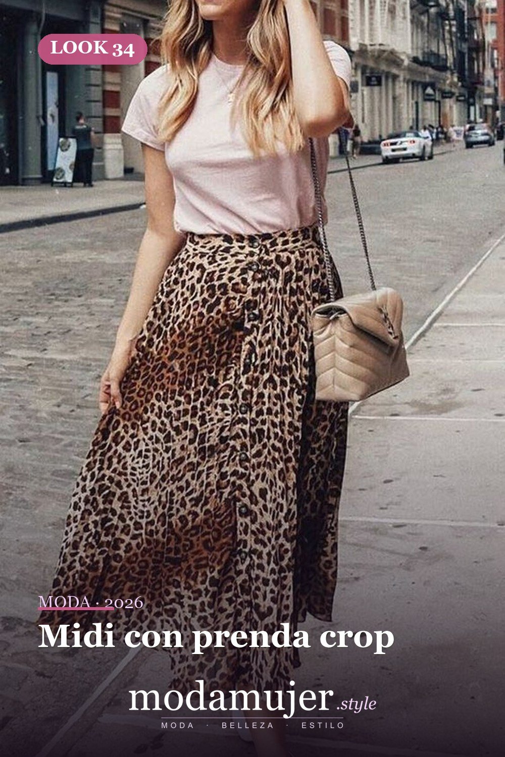 Midi con prenda crop — 35 trajes casuales de primavera para mujer con faldas midi