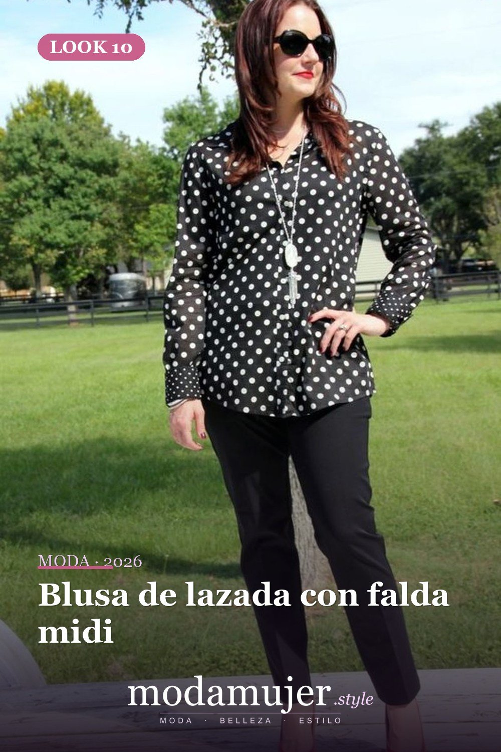 Blusa de lazada con falda midi — 35 trajes de oficina profesionales y elegantes para mujeres