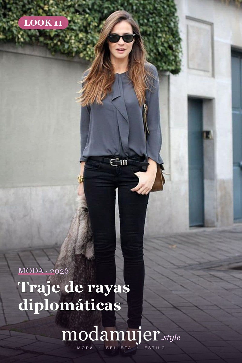 Traje de rayas diplomáticas — 35 trajes de oficina profesionales y elegantes para mujeres