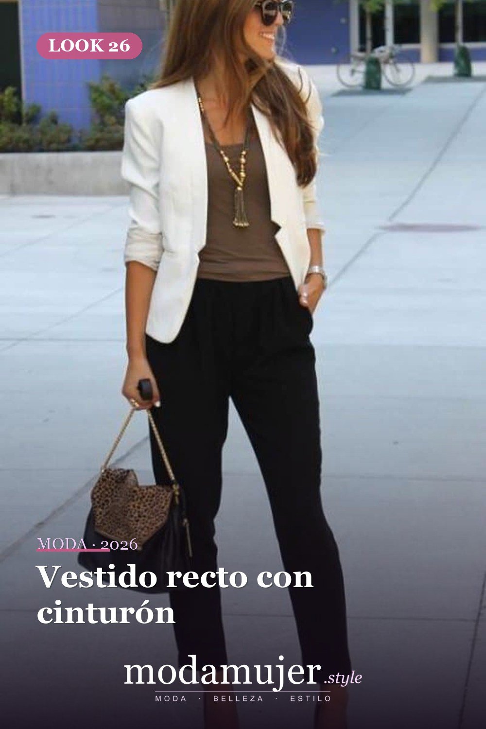 Vestido recto con cinturón — 35 trajes de oficina profesionales y elegantes para mujeres