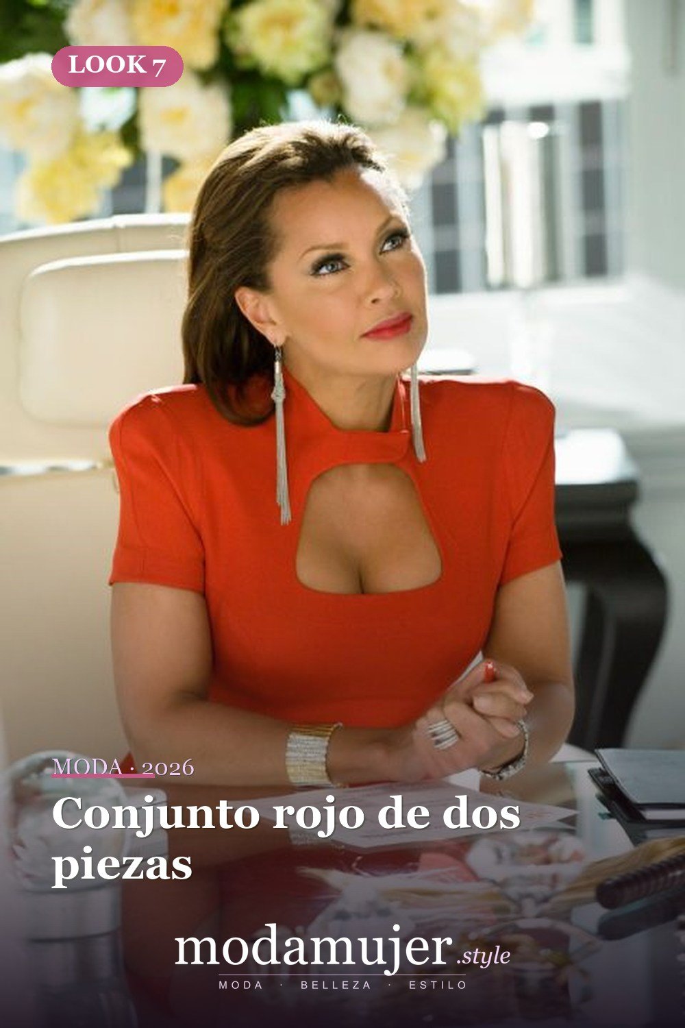 Conjunto rojo de dos piezas — 35 trajes rojos para usar antes de los 30