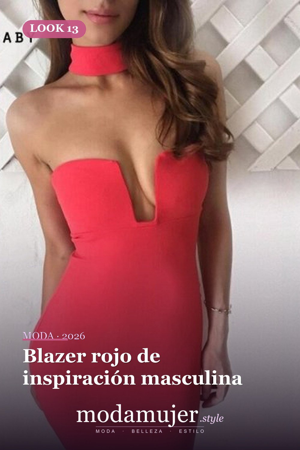 Blazer rojo de inspiración masculina — 35 trajes rojos para usar antes de los 30
