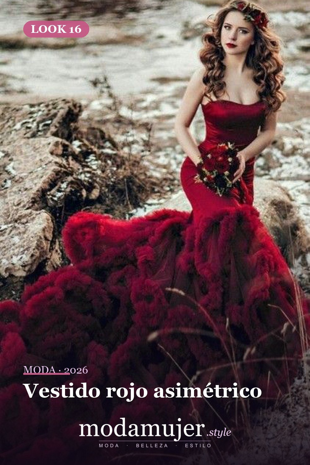 Vestido rojo asimétrico — 35 trajes rojos para usar antes de los 30
