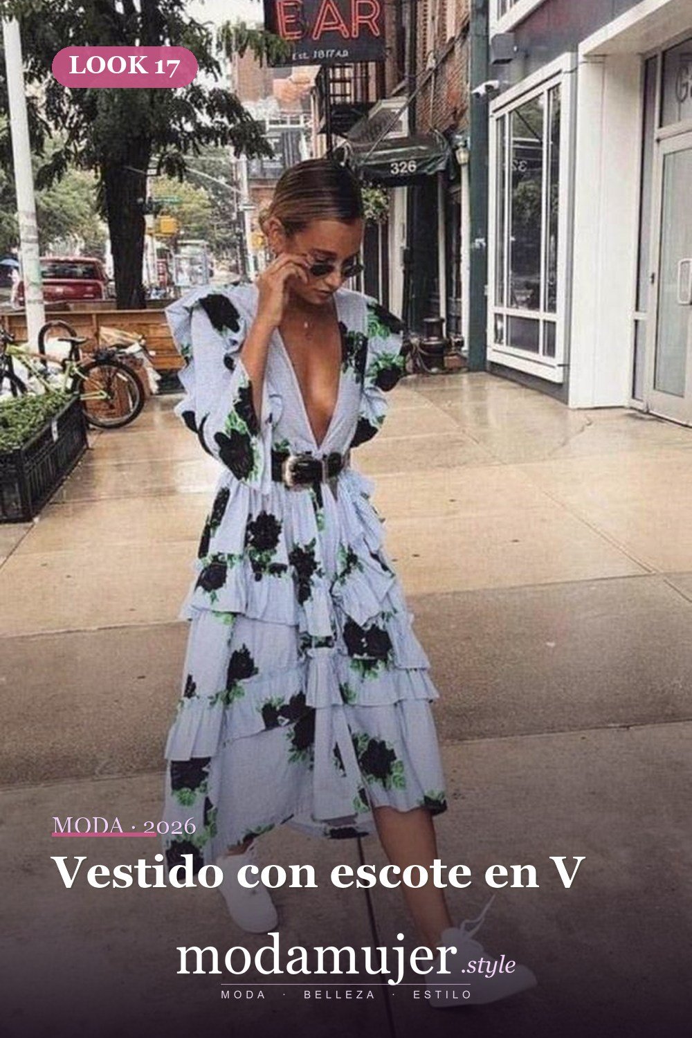 Vestido con escote en V — 35 vestidos casuales de verano para mujeres