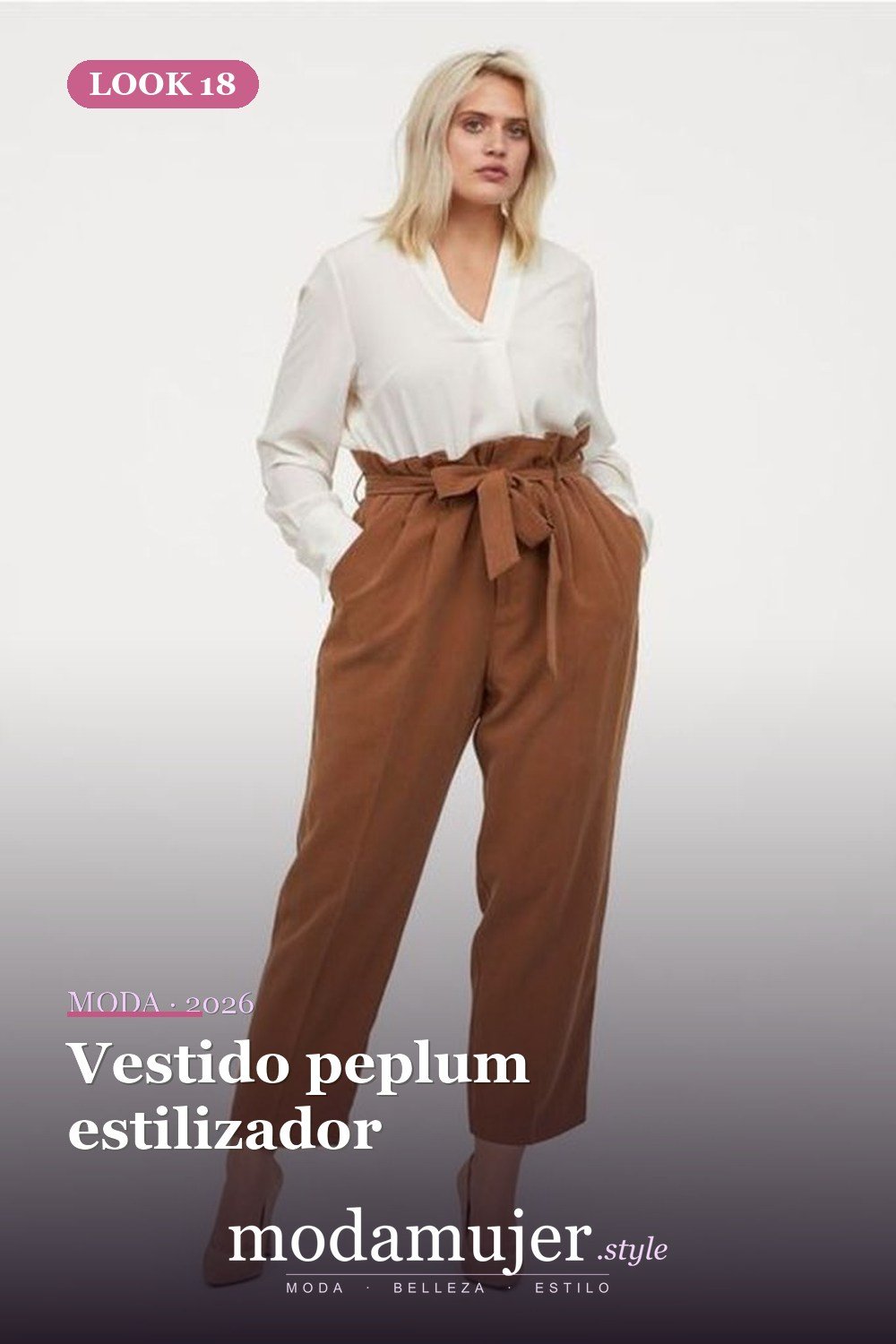 Vestido peplum estilizador — 36 ideas de atuendos de trabajo profesional para mujeres de talla grande