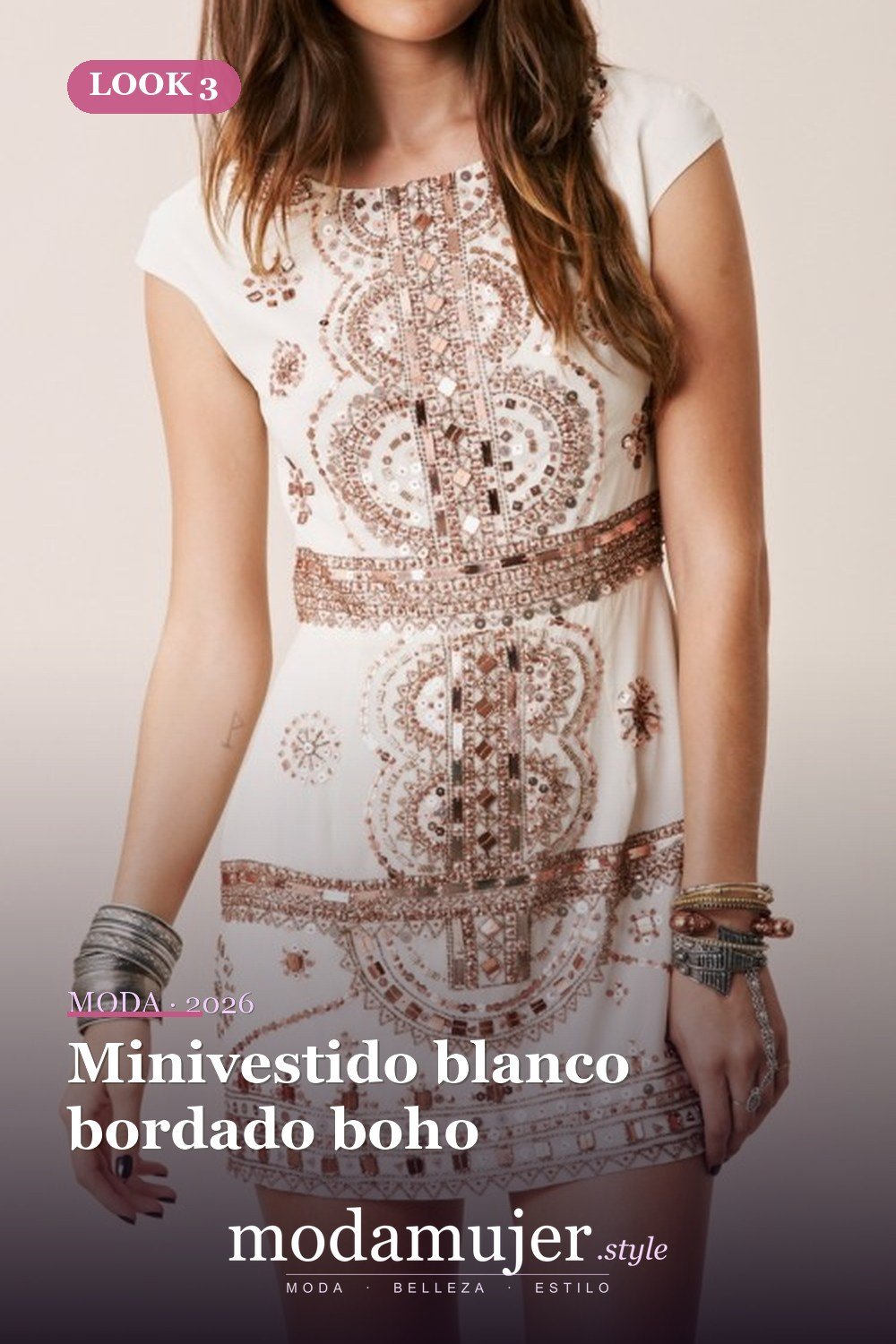 Minivestido blanco bordado boho — 37 trajes de fiesta de verano sexys y elegantes para mujer
