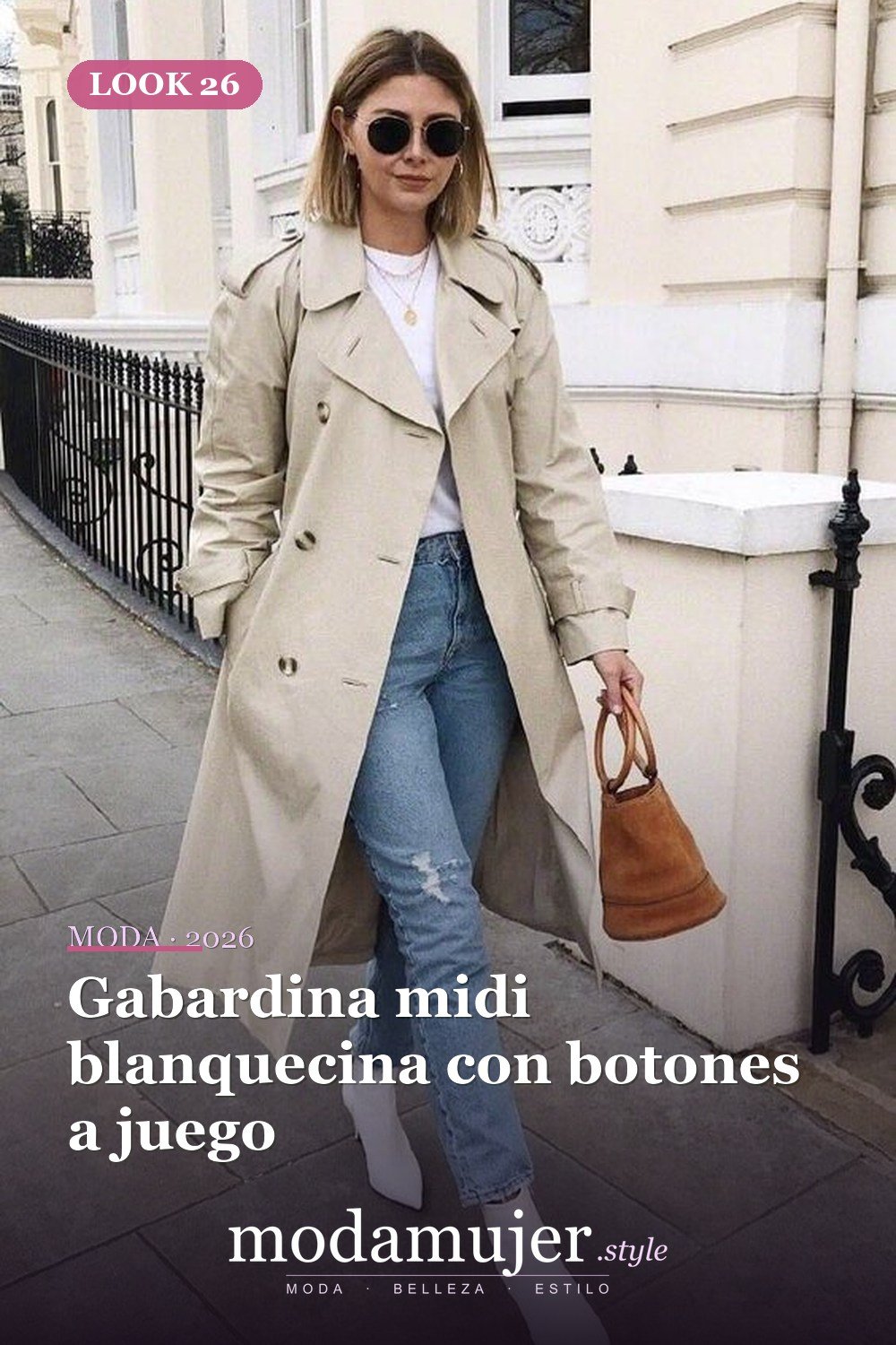 Gabardina midi blanquecina con botones a juego — 38 gabardinas geniales para llevar esta primavera