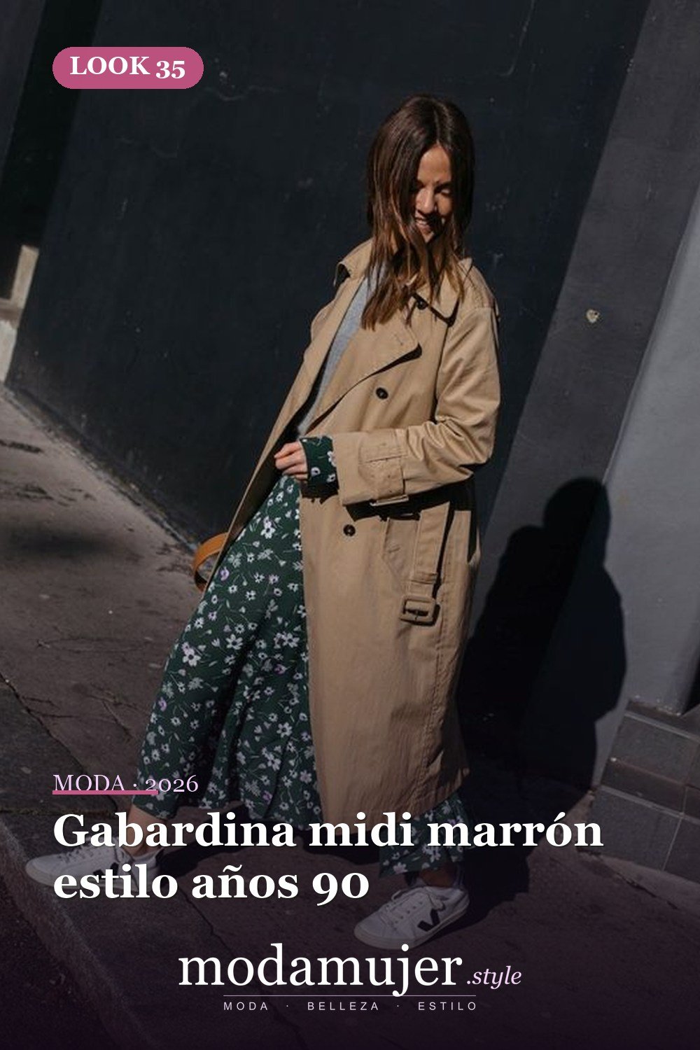 Gabardina midi marrón estilo años 90 — 38 gabardinas geniales para llevar esta primavera