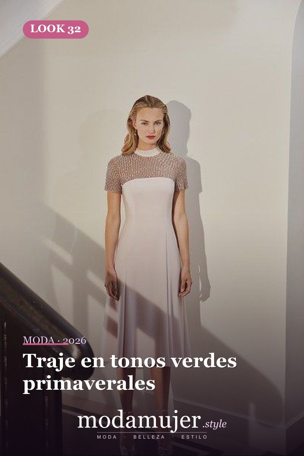Traje en tonos verdes primaverales — 38 trajes de trabajo de primavera elegantes y favorecedores para mujeres en 2026