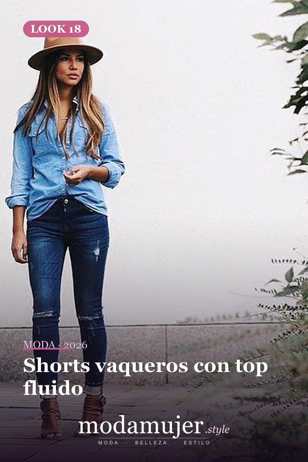 Shorts vaqueros con top fluido — 39 mejores ideas de trajes casuales para mujeres de primavera que debes copiar de inmediato