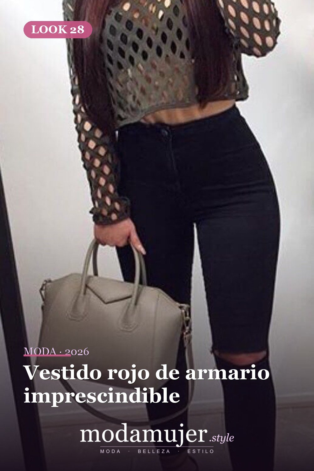 Vestido rojo de armario imprescindible — 39 Outfits de Club para una Noche Inolvidable en 2026
