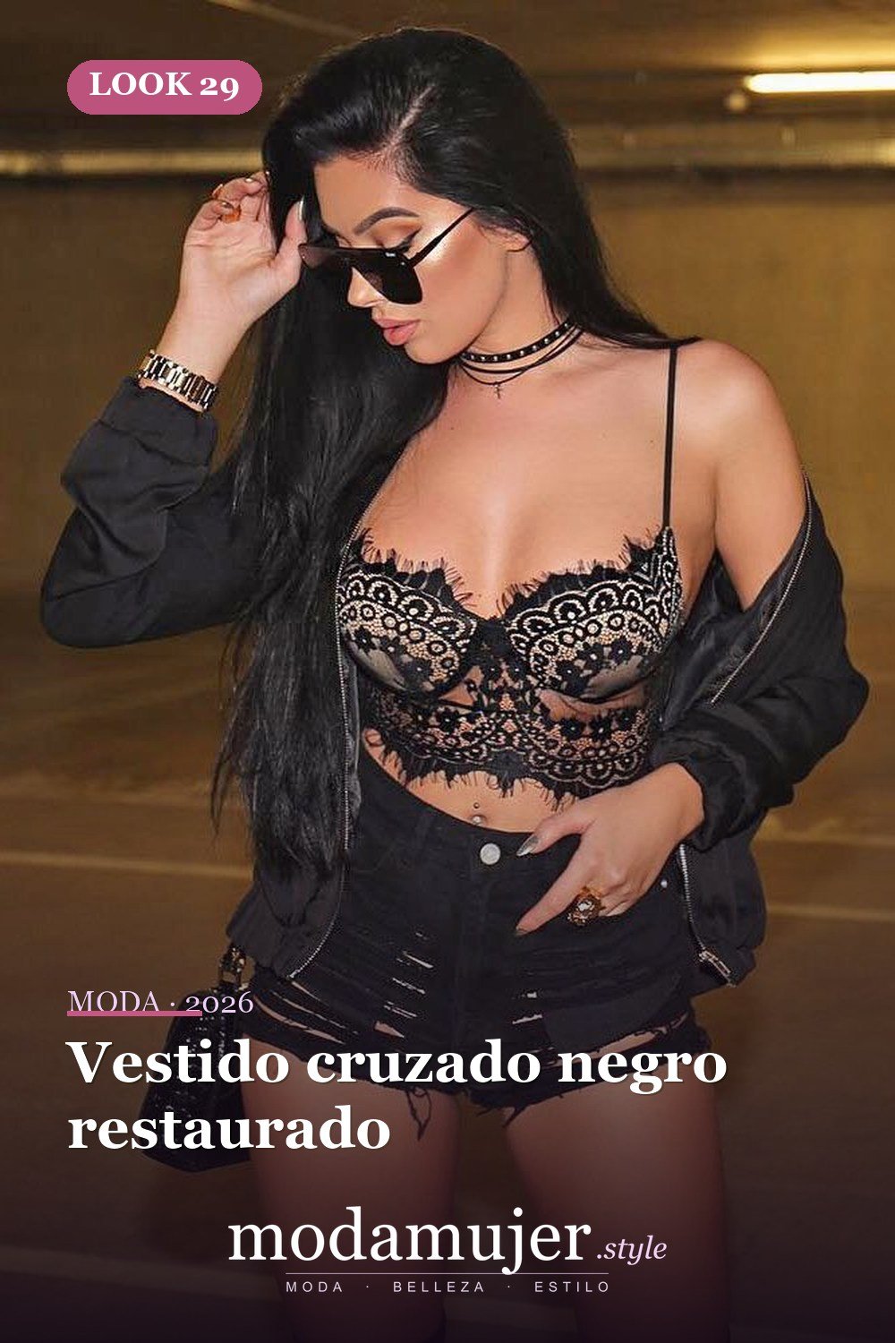 Vestido cruzado negro restaurado — 39 Outfits de Club para una Noche Inolvidable en 2026