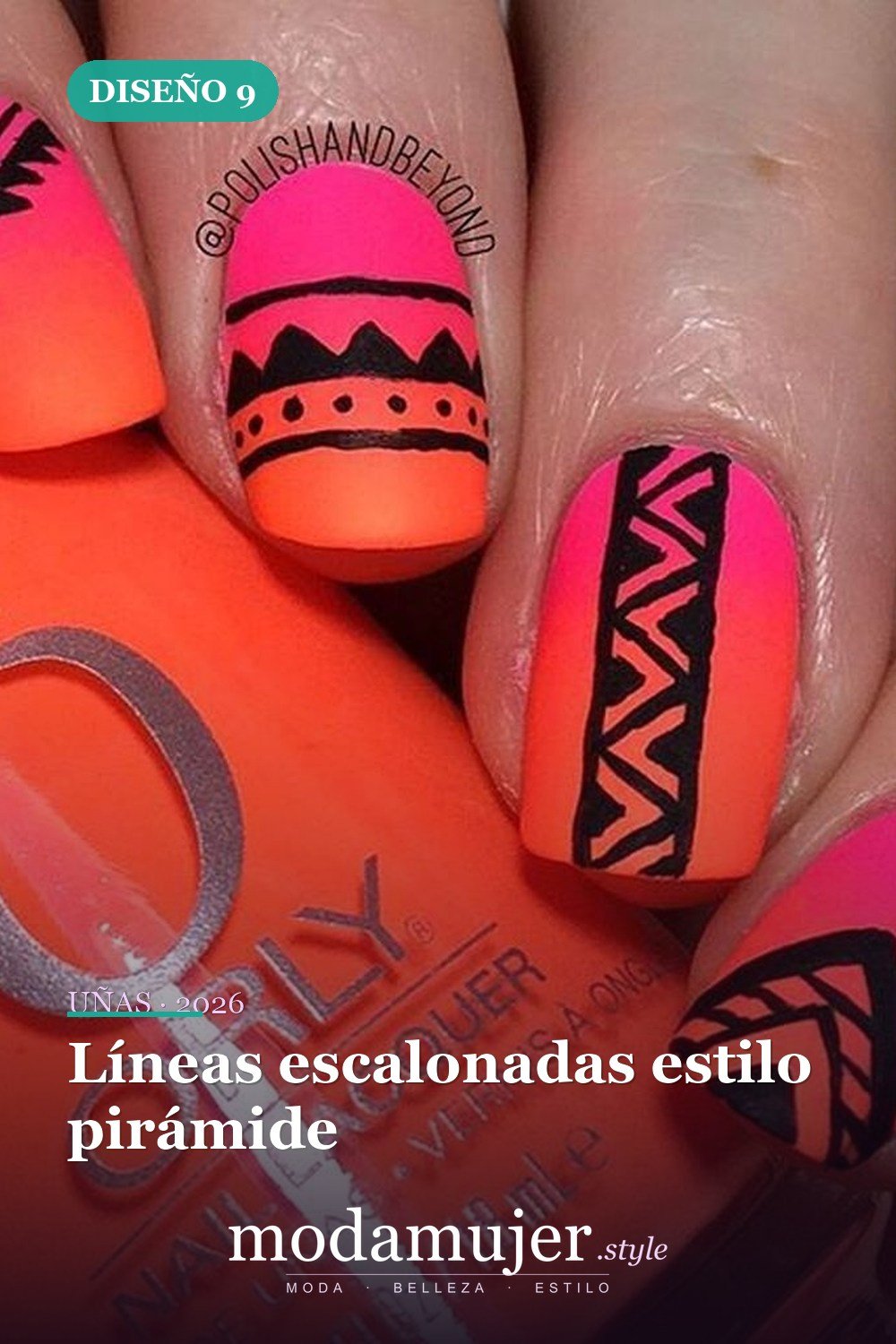 Líneas escalonadas estilo pirámide — 40 acogedoras ideas de diseños de uñas aztecas que te encantarán
