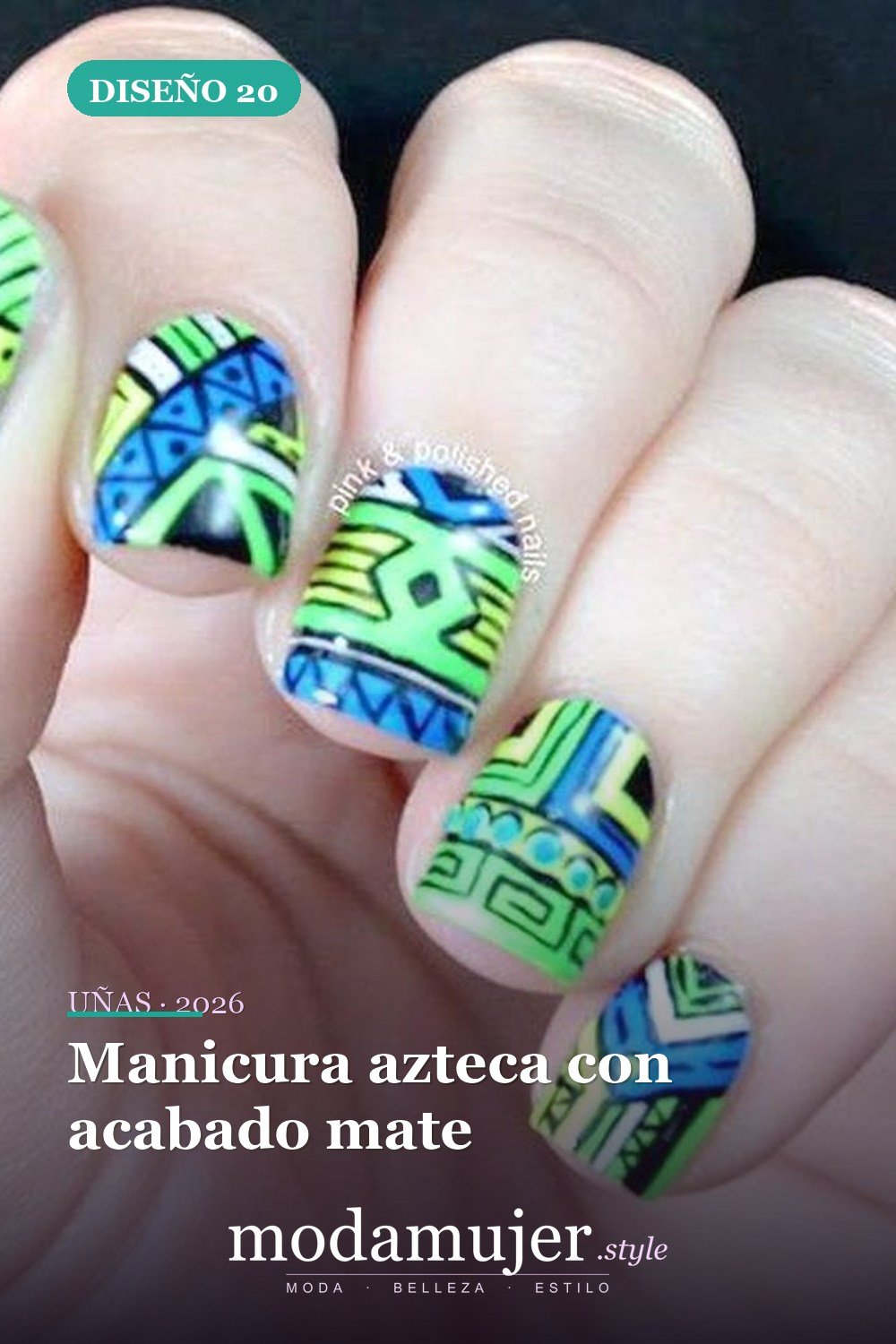 Manicura azteca con acabado mate — 40 acogedoras ideas de diseños de uñas aztecas que te encantarán