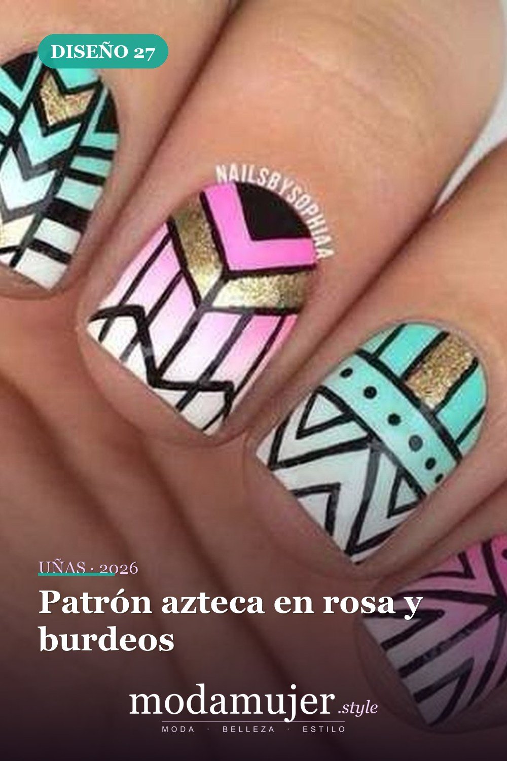 Patrón azteca en rosa y burdeos — 40 acogedoras ideas de diseños de uñas aztecas que te encantarán