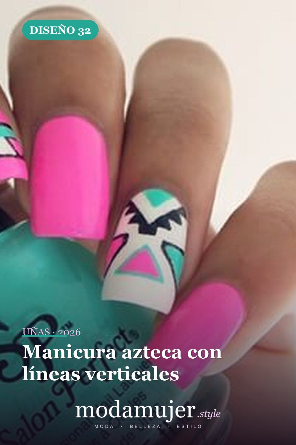 Manicura azteca con líneas verticales — 40 acogedoras ideas de diseños de uñas aztecas que te encantarán