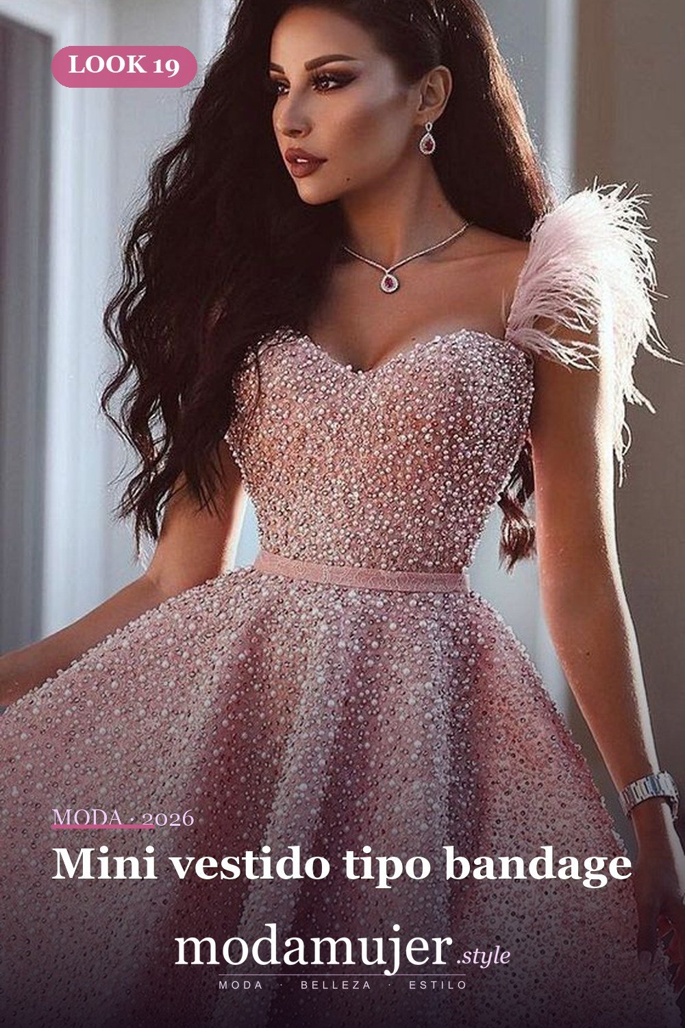 Mini vestido tipo bandage — 40 de las mejores ideas de mini vestido de fiesta para lucir atractiva