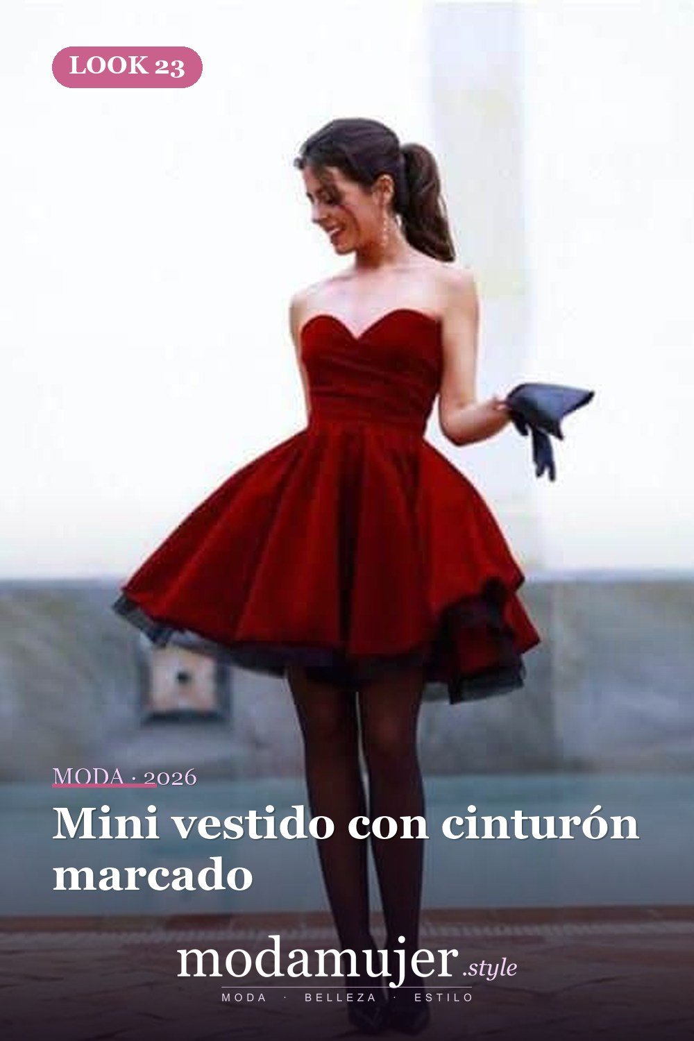 Mini vestido con cinturón marcado — 40 de las mejores ideas de mini vestido de fiesta para lucir atractiva