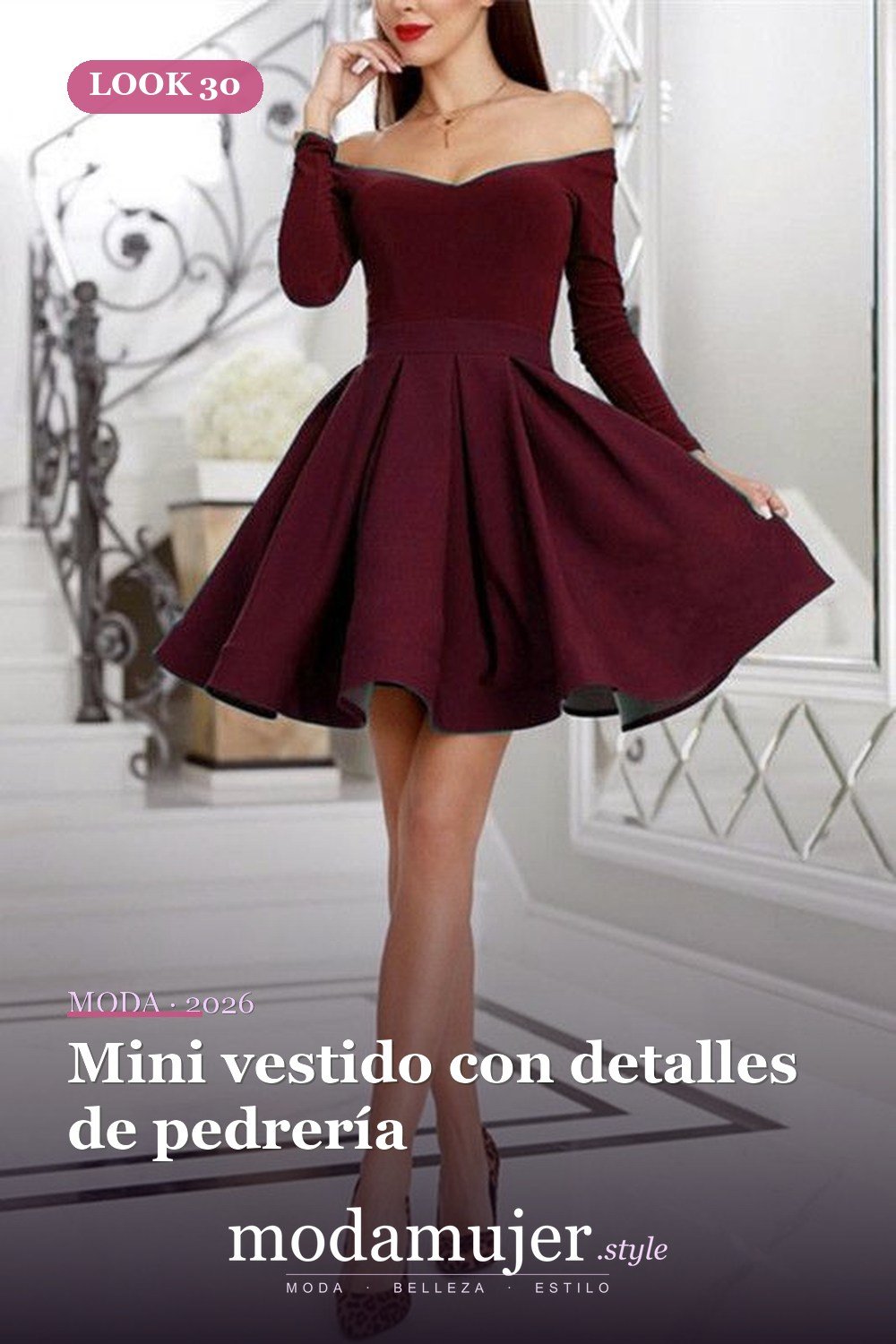 Mini vestido con detalles de pedrería — 40 de las mejores ideas de mini vestido de fiesta para lucir atractiva