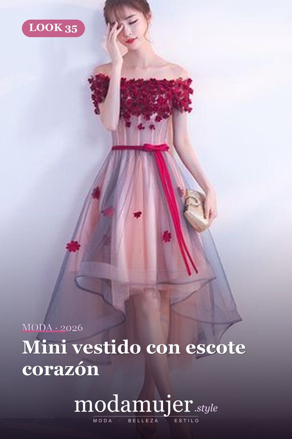 Mini vestido con escote corazón — 40 de las mejores ideas de mini vestido de fiesta para lucir atractiva