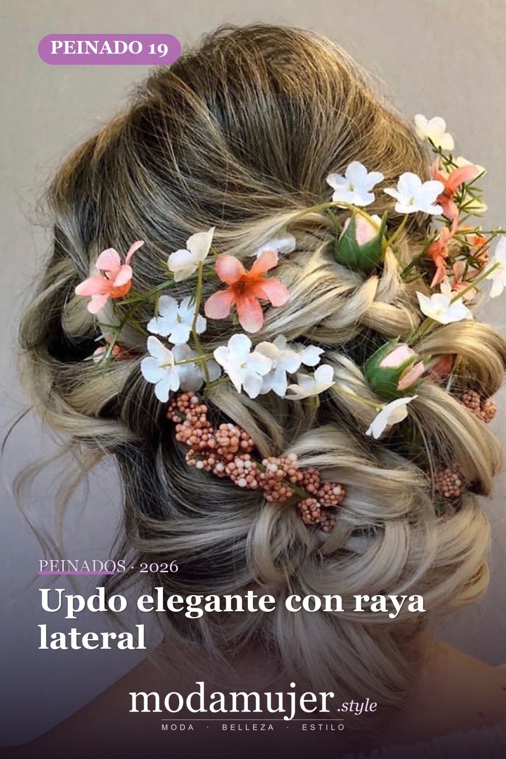 Updo elegante con raya lateral — 40 Updos para cabello largo para cualquier ocasión