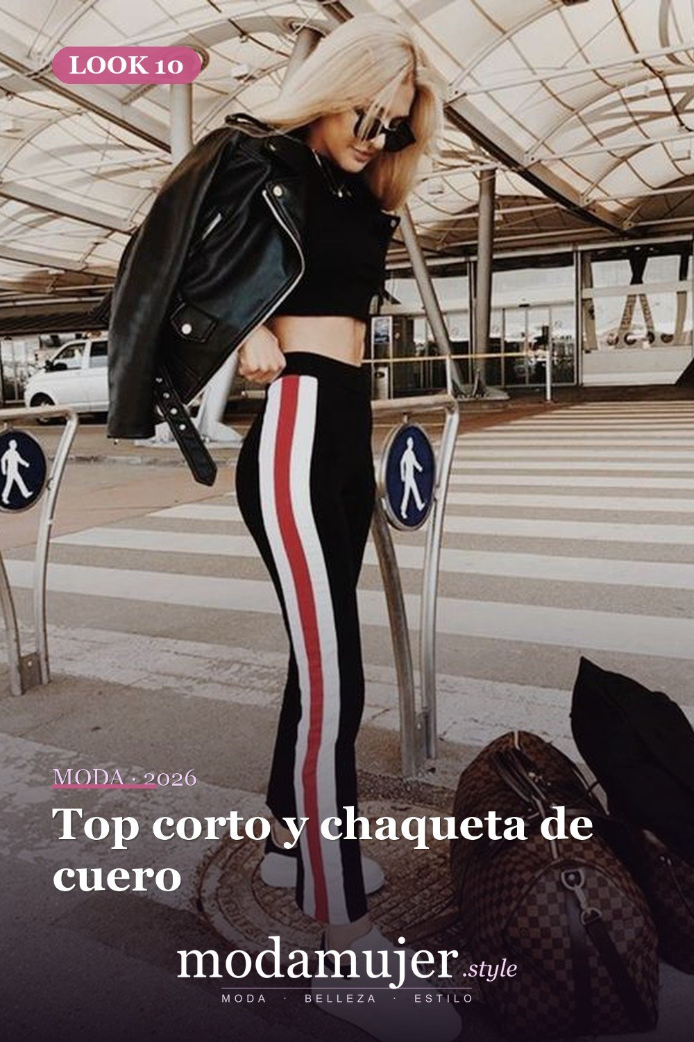 Top corto y chaqueta de cuero — 41 formas elegantes de usar pantalones de rayas laterales en 2026