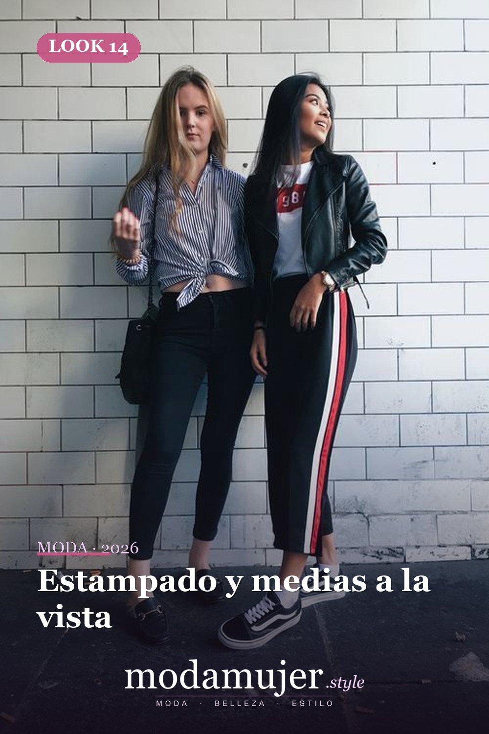 Estampado y medias a la vista — 41 formas elegantes de usar pantalones de rayas laterales en 2026
