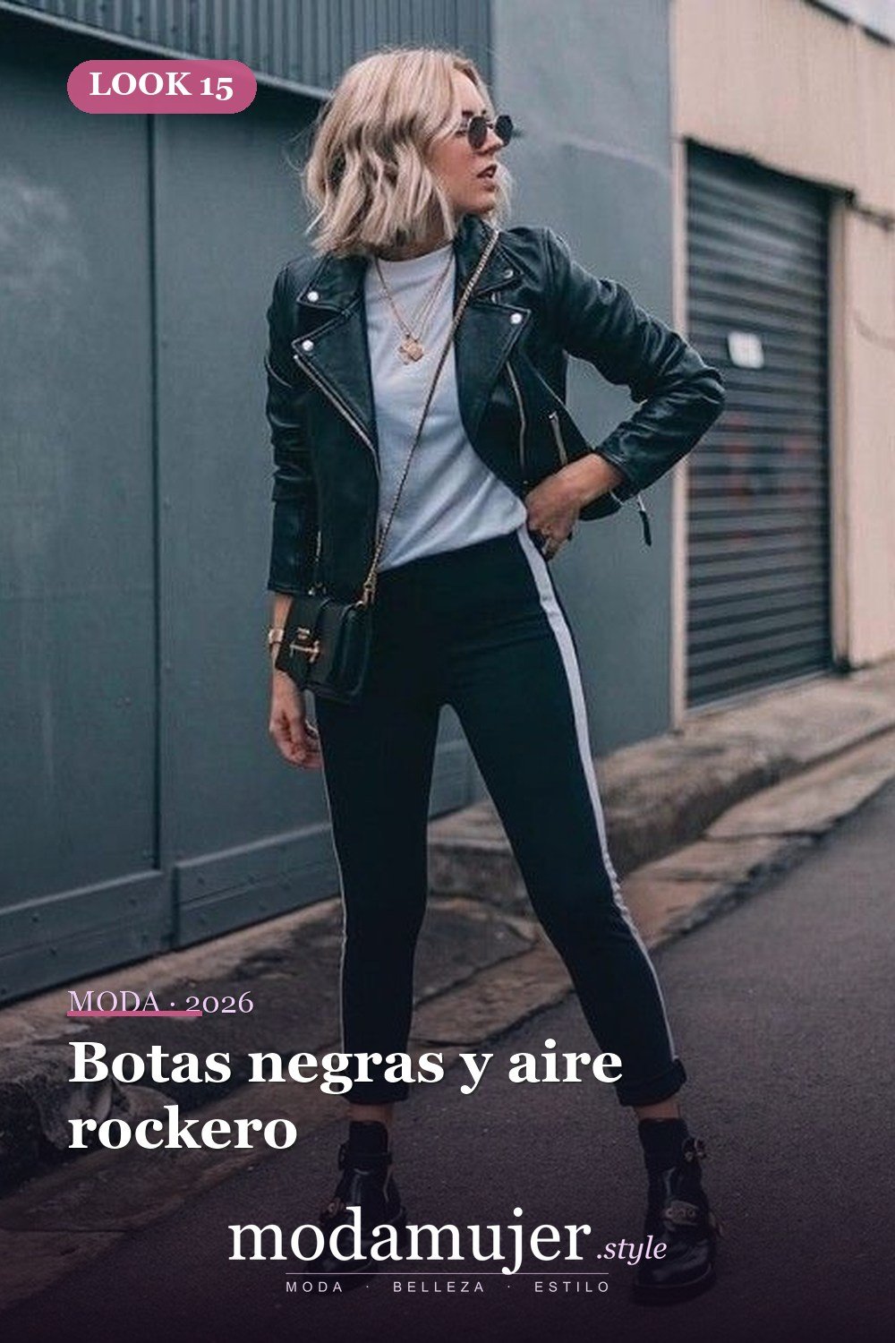 Botas negras y aire rockero — 41 formas elegantes de usar pantalones de rayas laterales en 2026