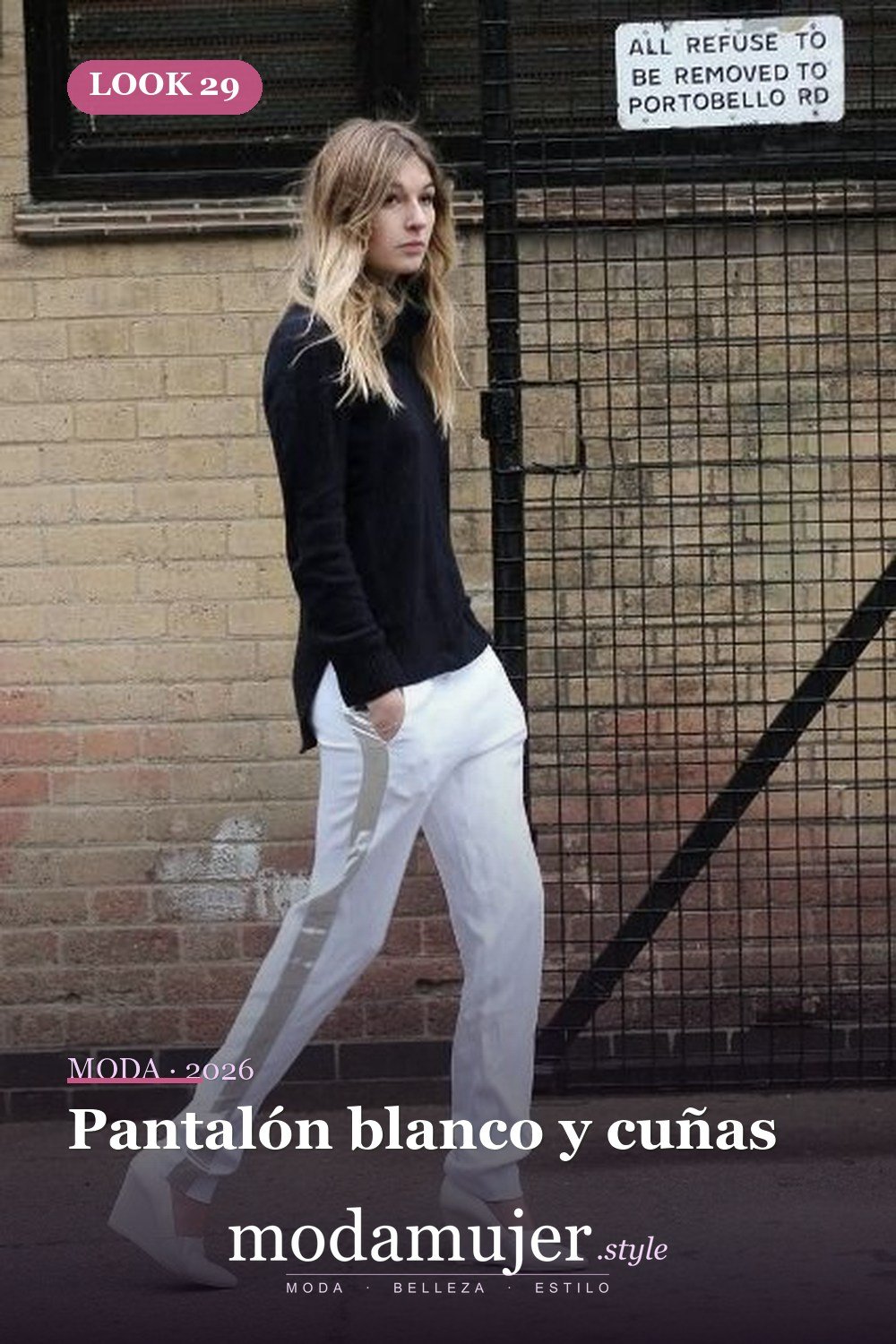 Pantalón blanco y cuñas — 41 formas elegantes de usar pantalones de rayas laterales en 2026