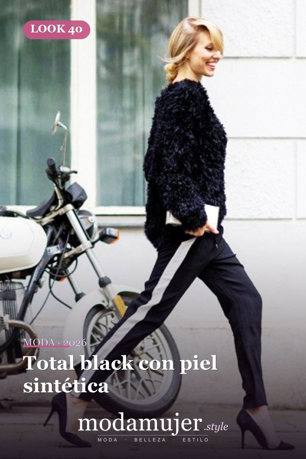 Total black con piel sintética — 41 formas elegantes de usar pantalones de rayas laterales en 2026