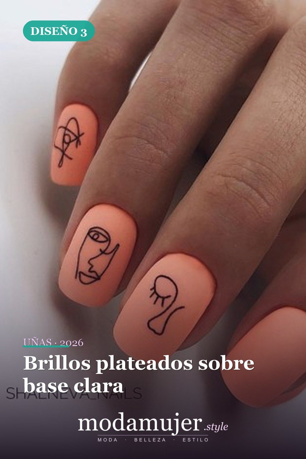 Brillos plateados sobre base clara — 42 hermosos diseños de uñas para 2026