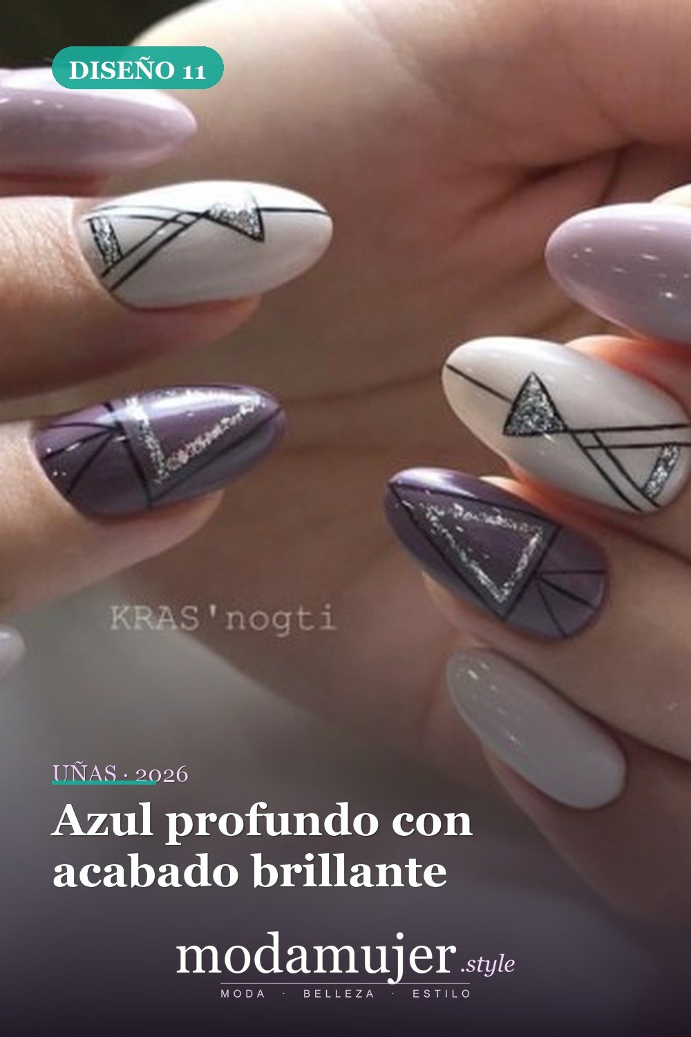 Azul profundo con acabado brillante — 42 hermosos diseños de uñas para 2026