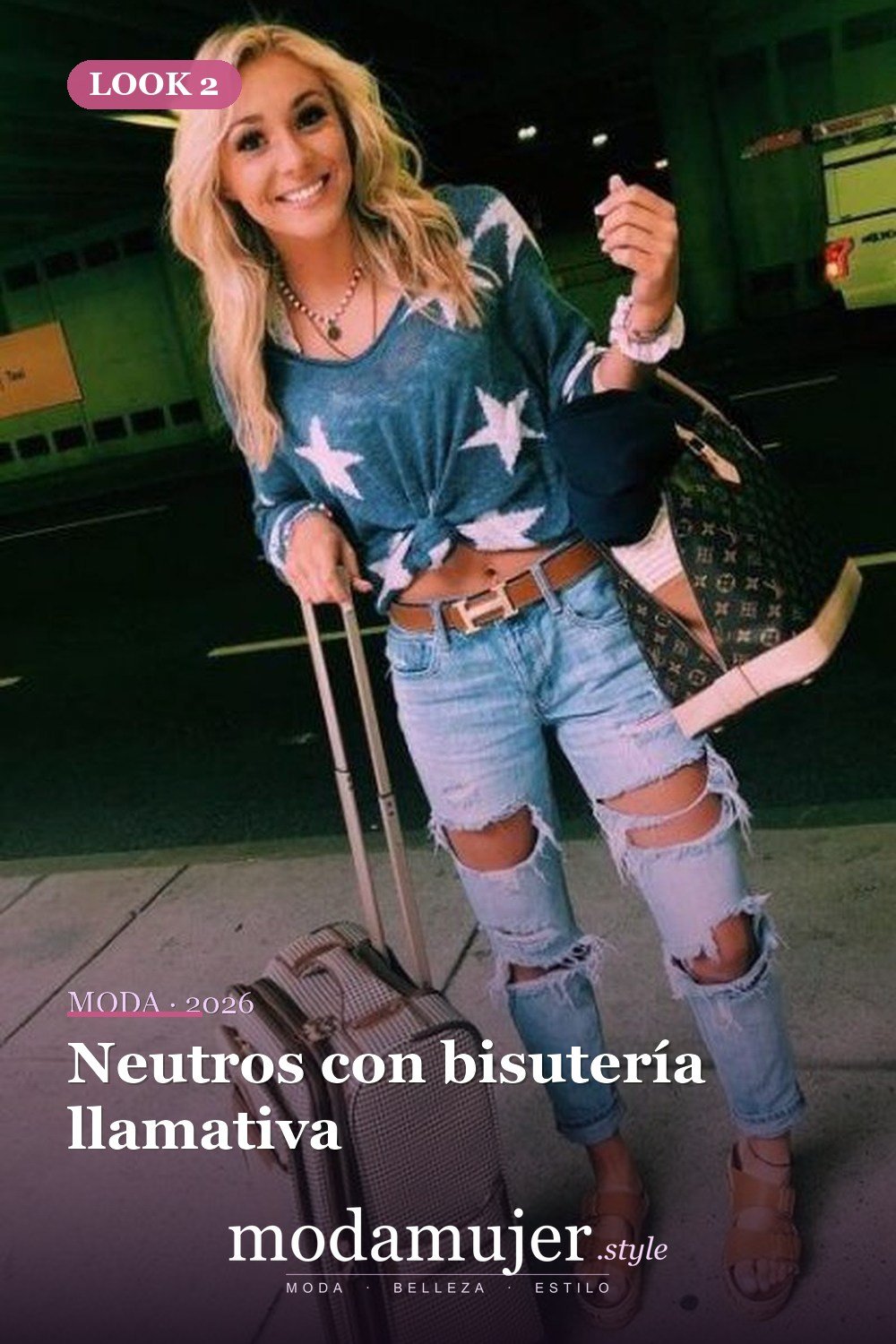 Neutros con bisutería llamativa — 42 Outfits Casuales de Primavera para Lucir Ahora en 2026