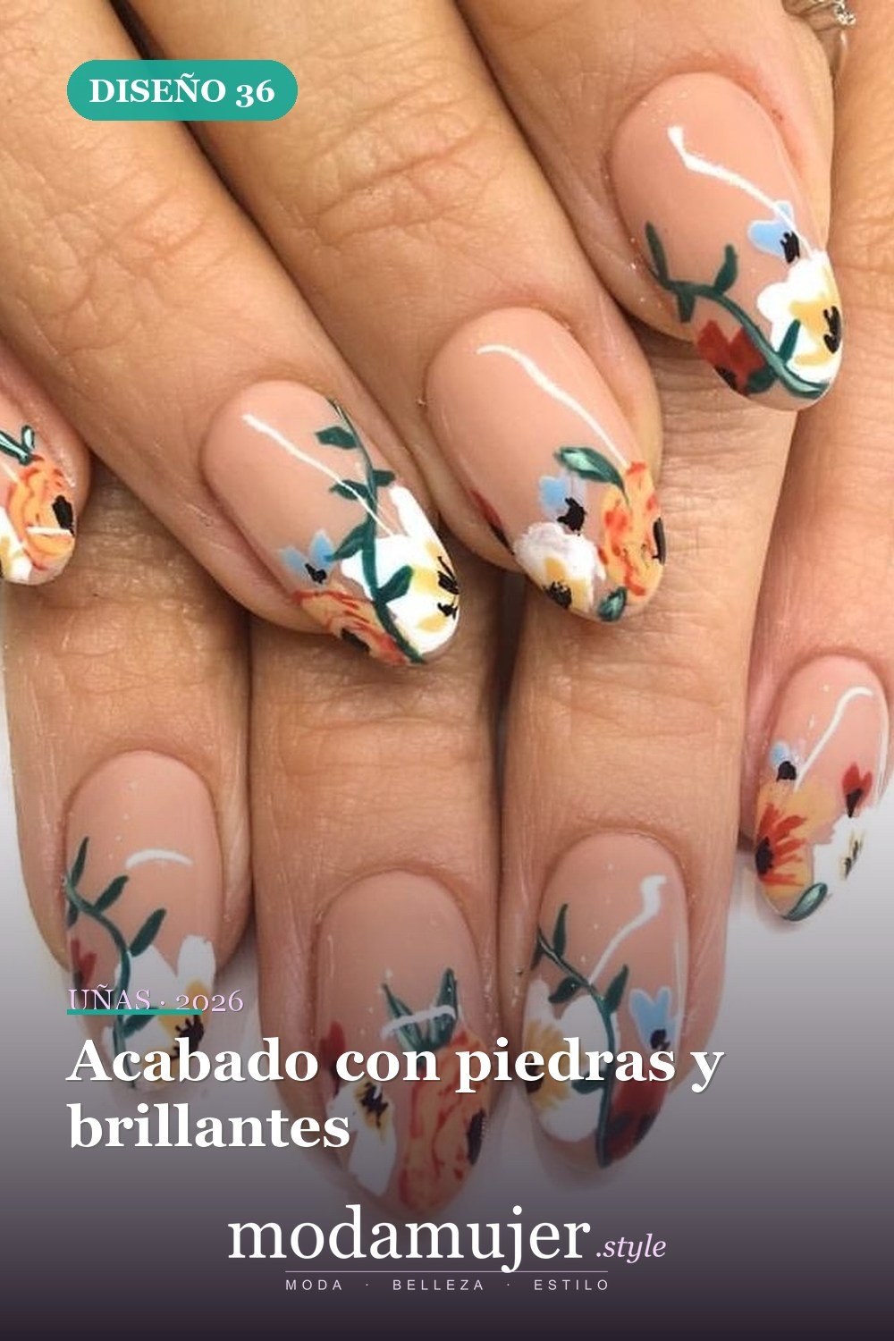 Acabado con piedras y brillantes — 43 ideas populares de diseños de uñas para el verano